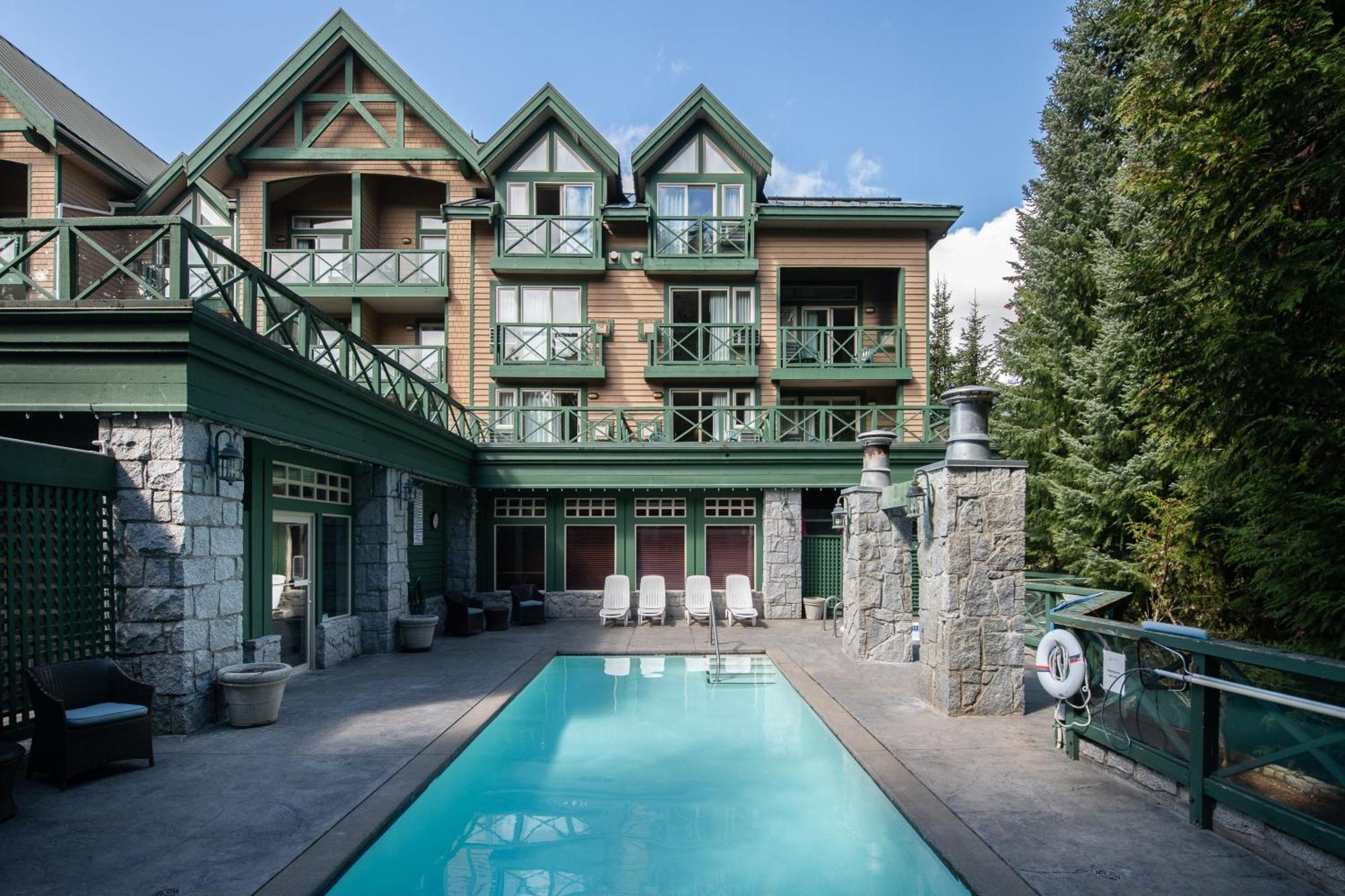Pinnacle Hotel Whistler Exterior foto