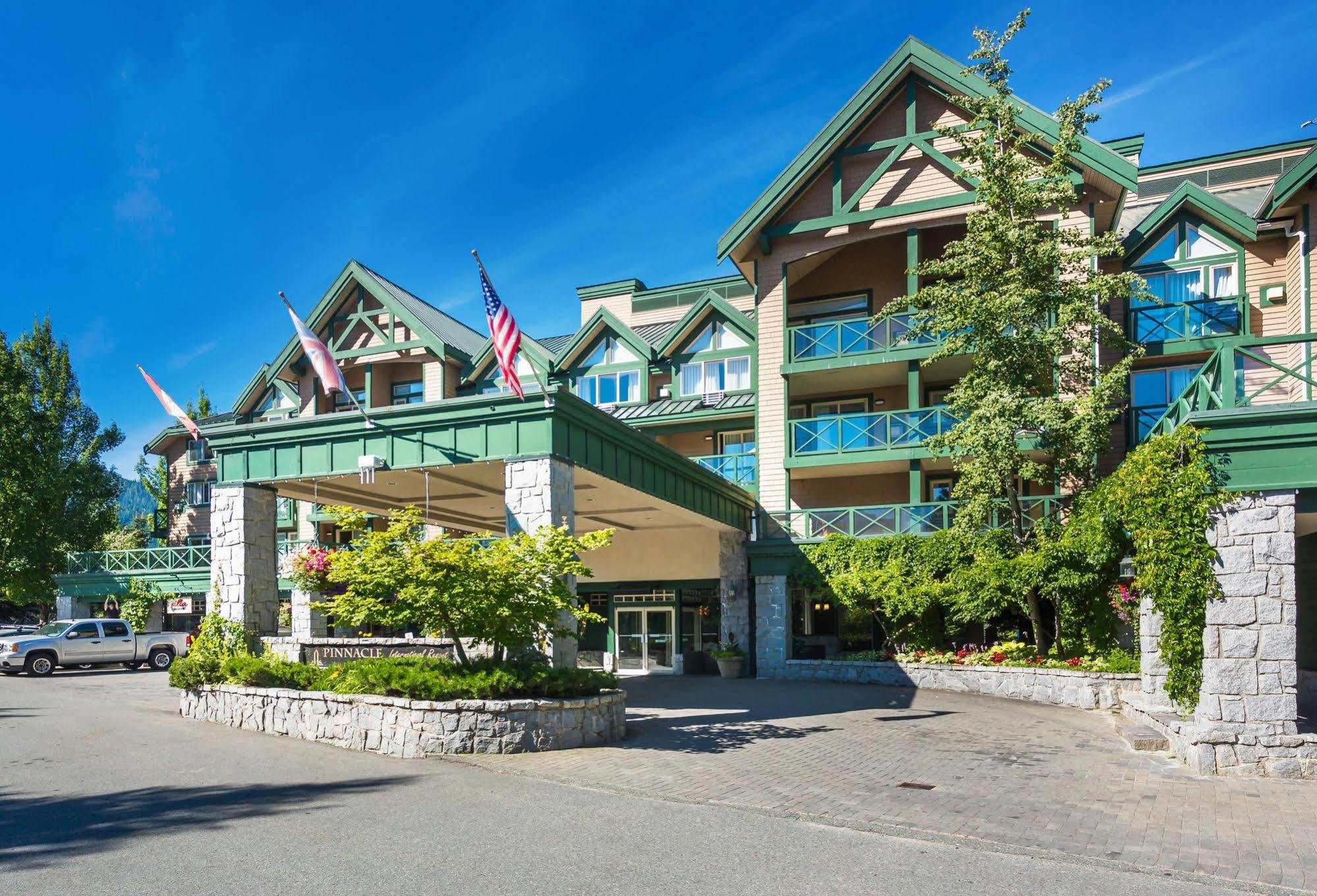 Pinnacle Hotel Whistler Exterior foto