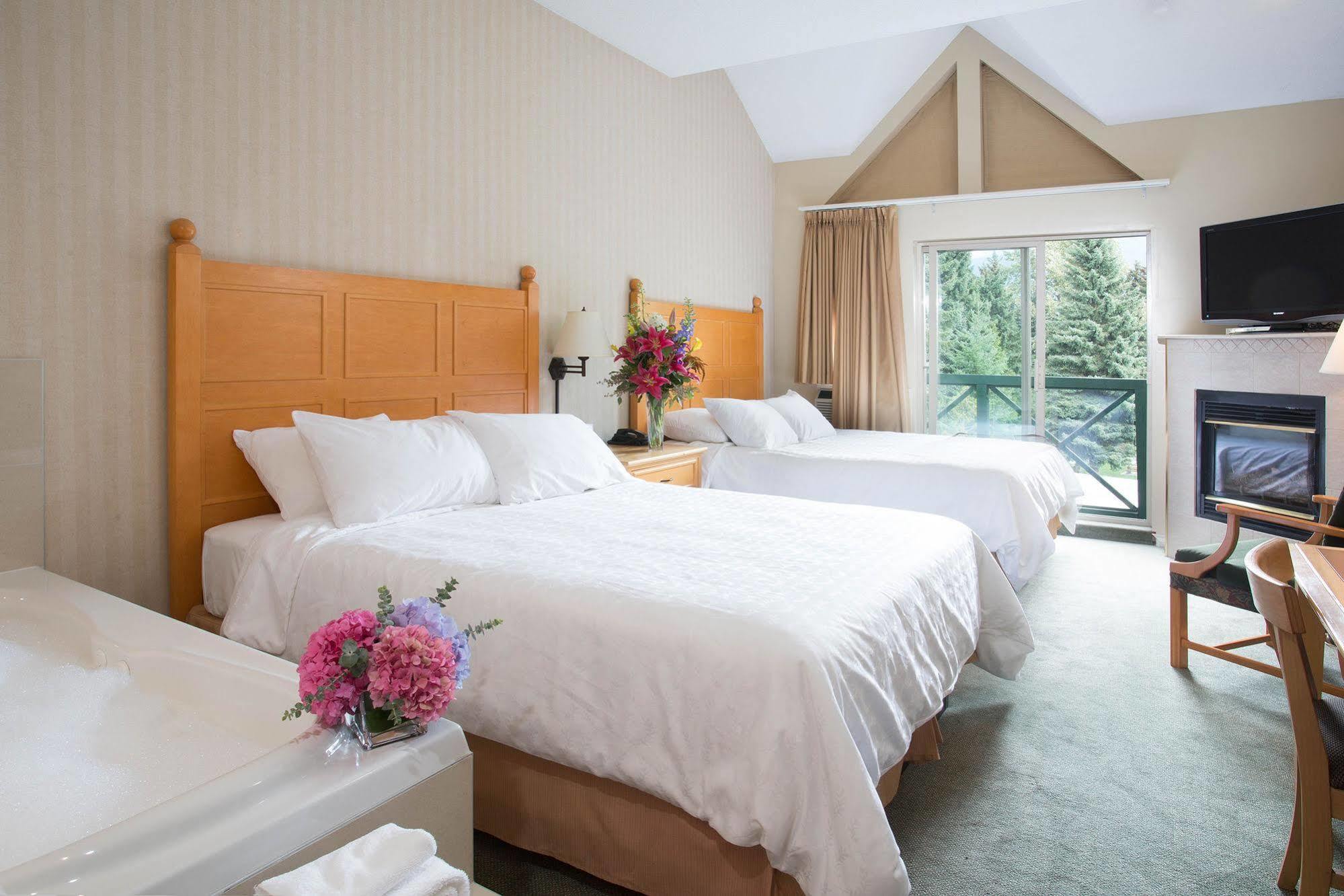 Pinnacle Hotel Whistler Exterior foto