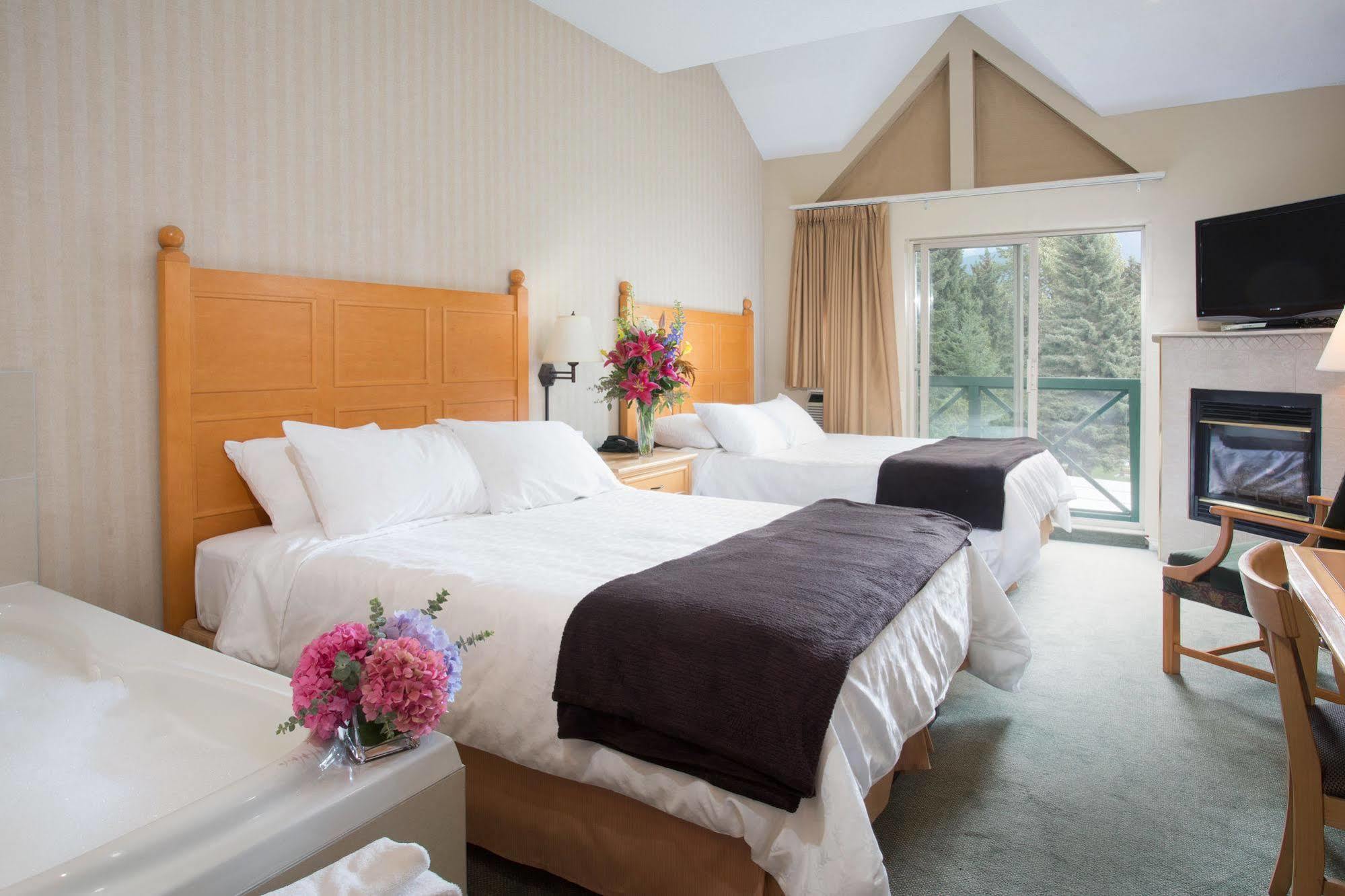 Pinnacle Hotel Whistler Exterior foto